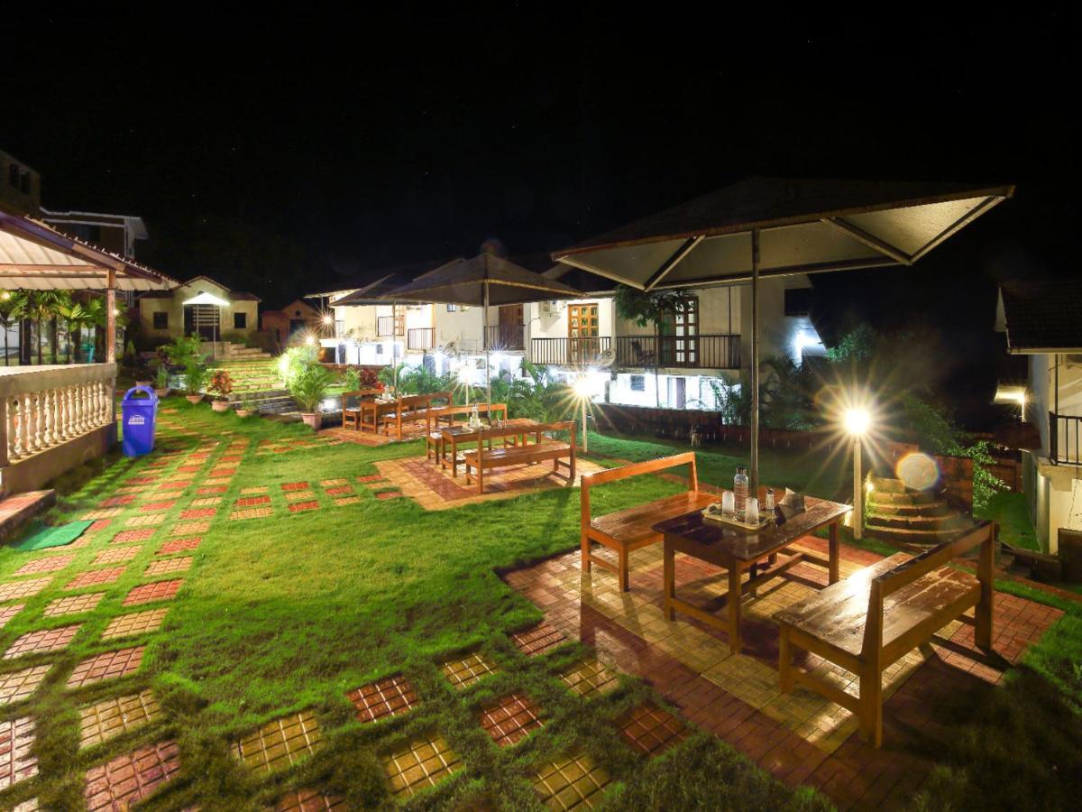 Wada Chirebandi Otel Gimvi Dış mekan fotoğraf