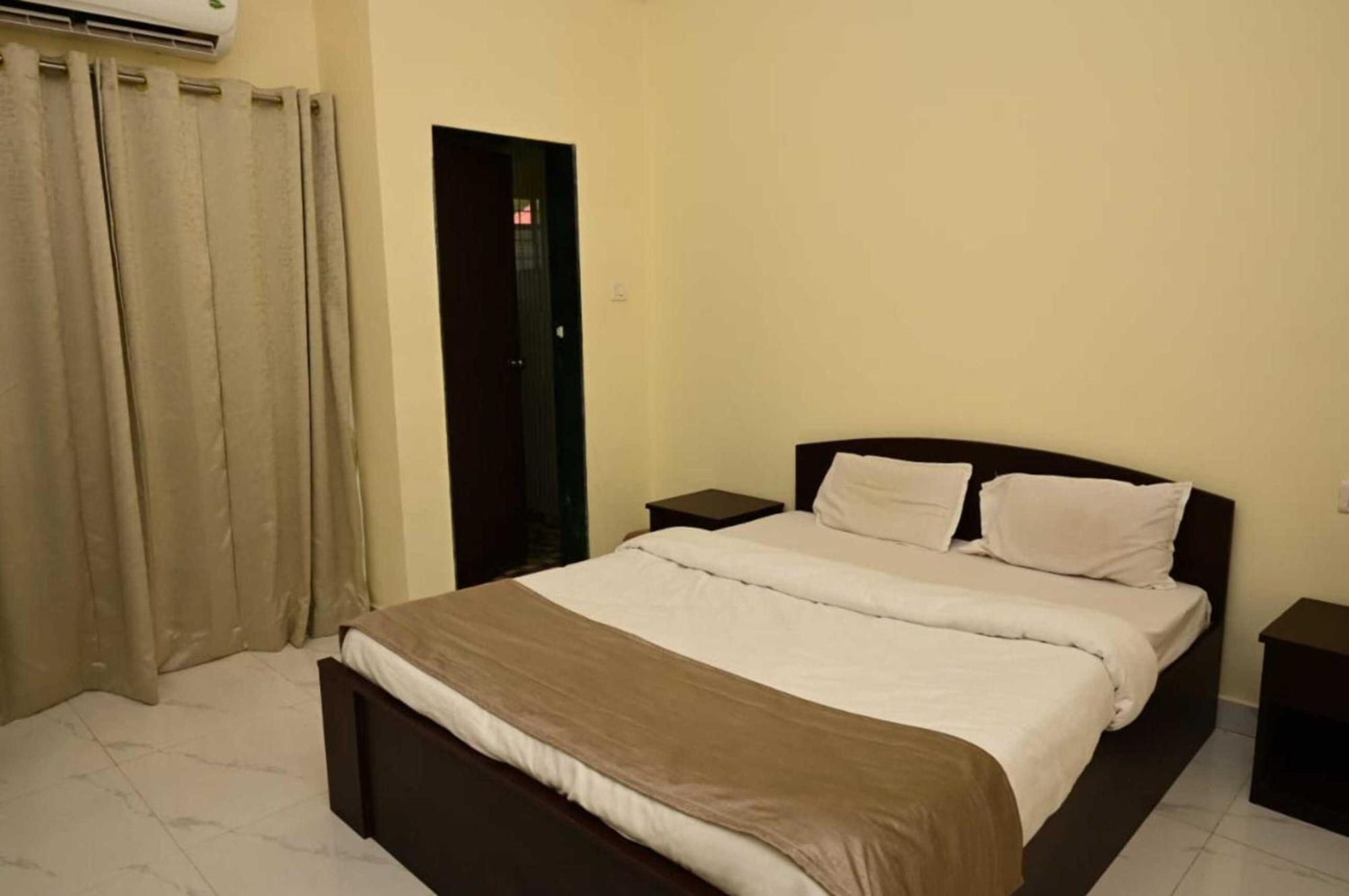 Wada Chirebandi Otel Gimvi Dış mekan fotoğraf