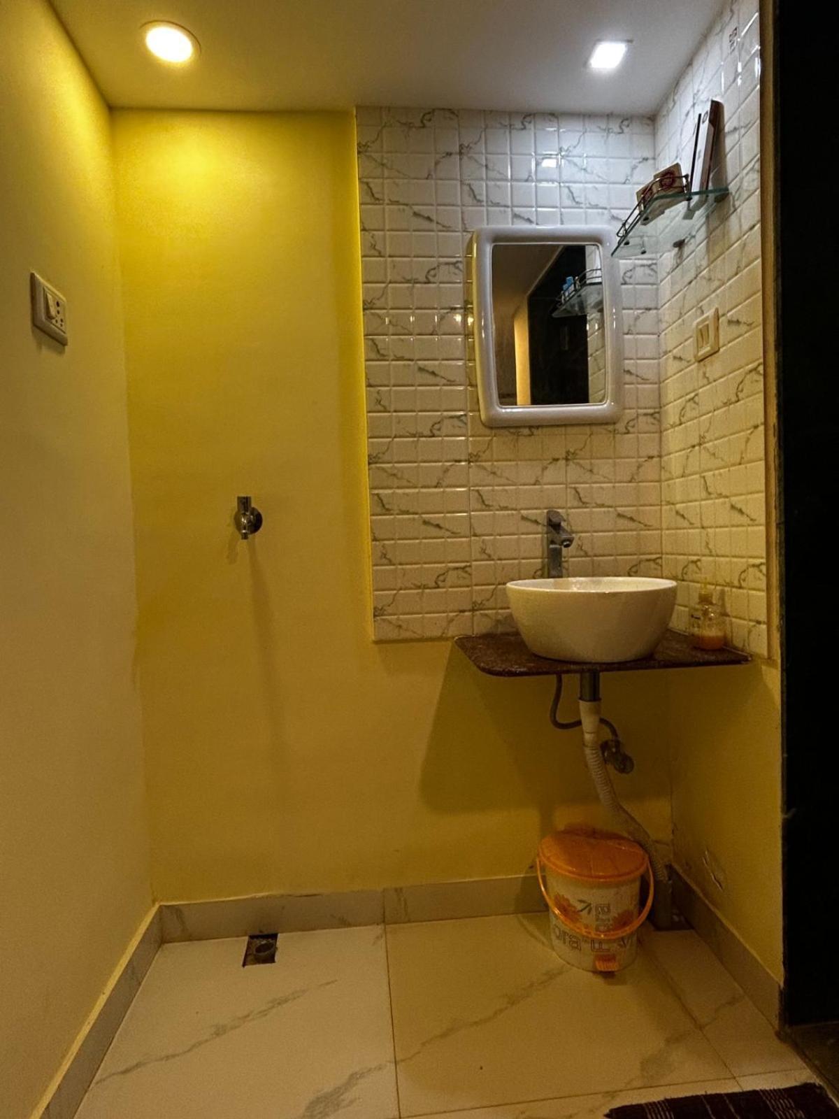 Wada Chirebandi Otel Gimvi Dış mekan fotoğraf