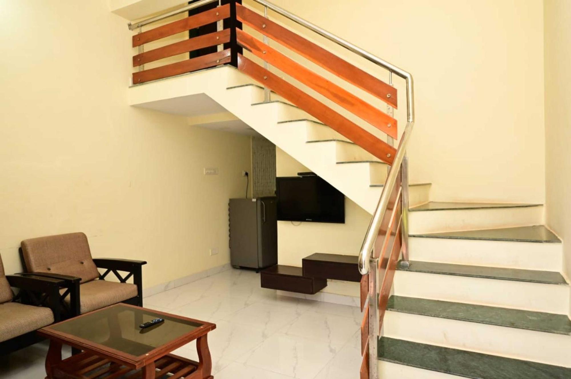 Wada Chirebandi Otel Gimvi Dış mekan fotoğraf